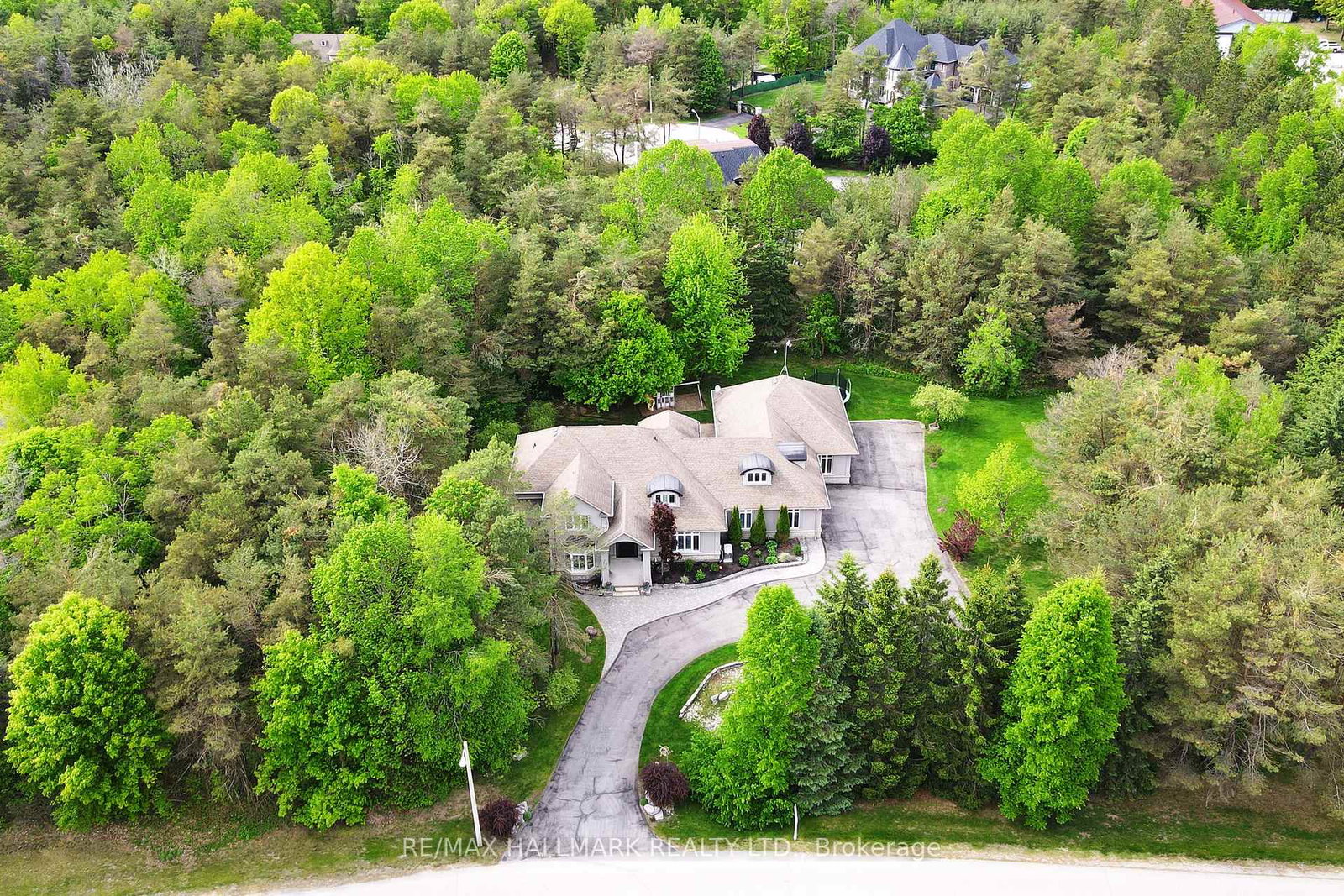 11-loggers-trail-whitchurch-stouffville-ontario-n12345127