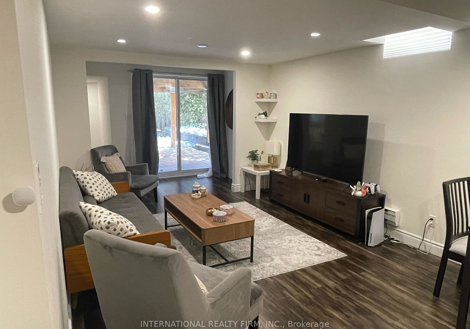 141-kemano-road-aurora-ontario-n12345332