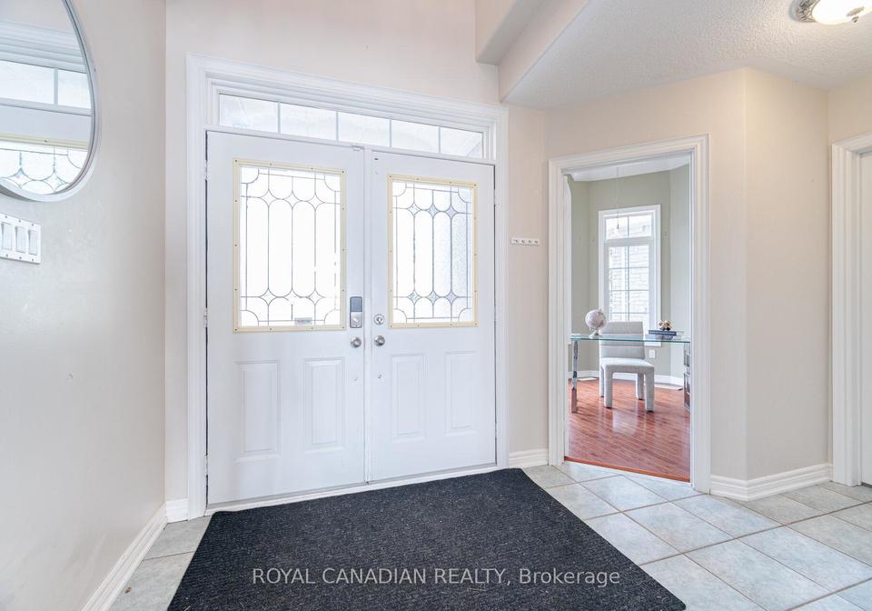 678-madeline-heights-newmarket-ontario-n12345500