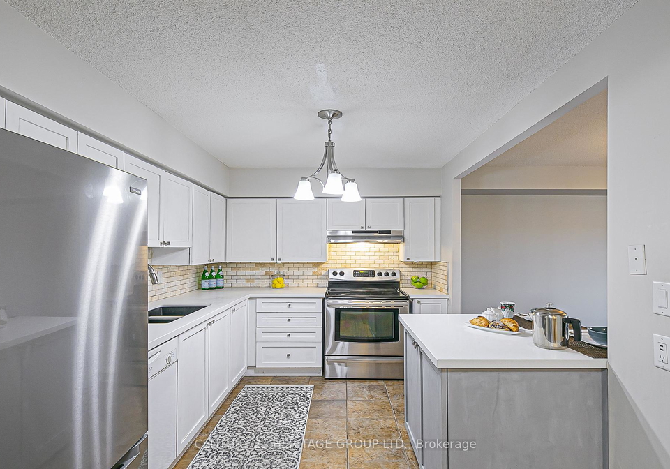 260-davis-drive-newmarket-ontario-n12346189