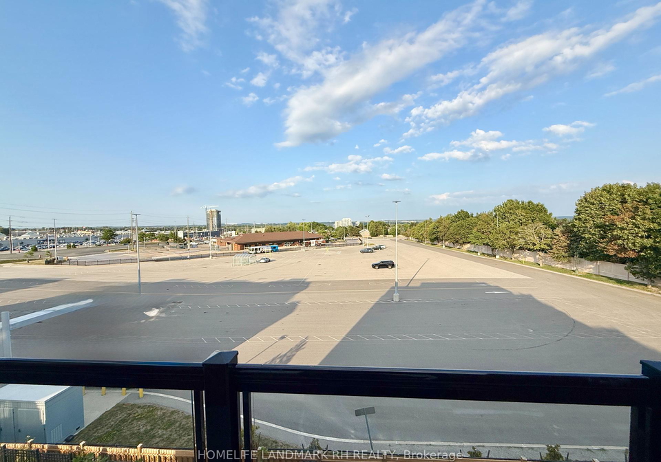 22-lytham-green-circle-newmarket-ontario-n12346787