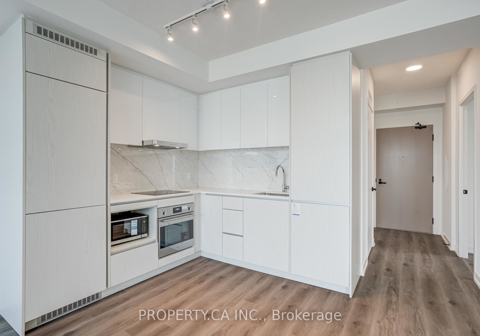 28-interchange-way-vaughan-ontario-n12346885