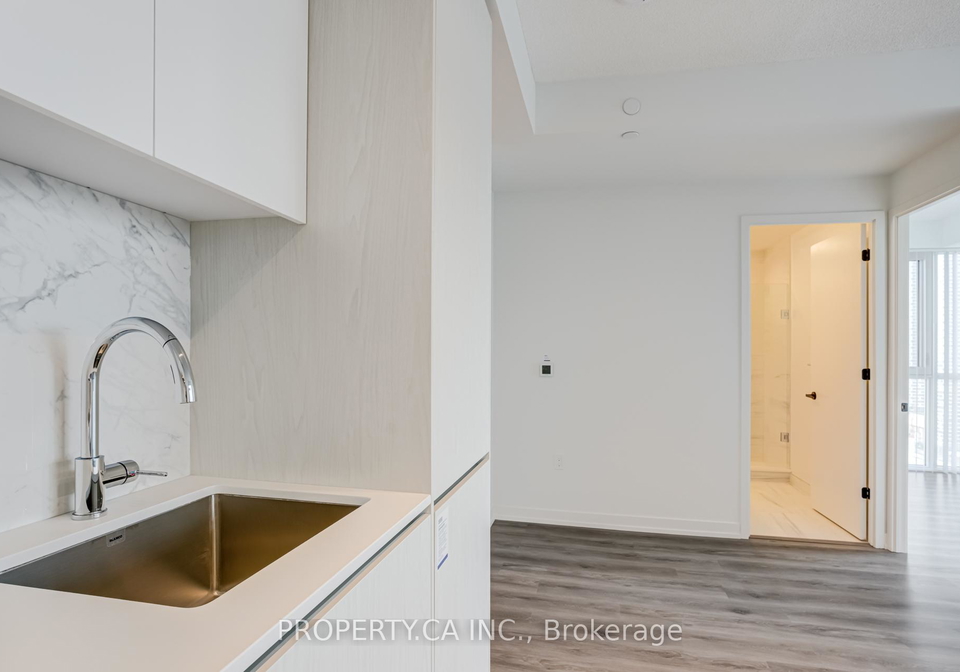 28-interchange-way-vaughan-ontario-n12346885