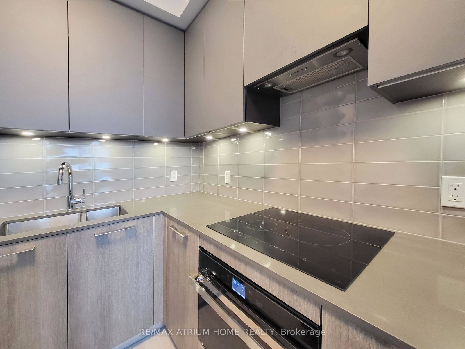 38-water-walk-drive-markham-ontario-n12347453