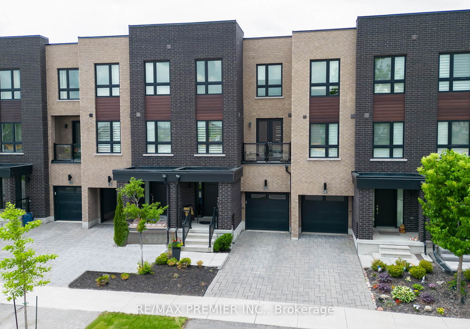 89-gridiron-gate-vaughan-ontario-n12347591