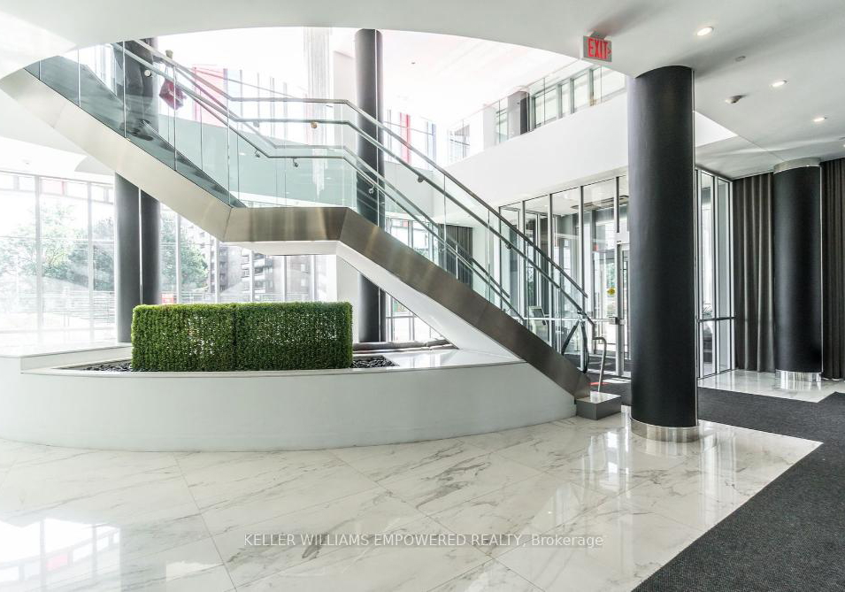9471-yonge-street-richmond-hill-ontario-n12348956