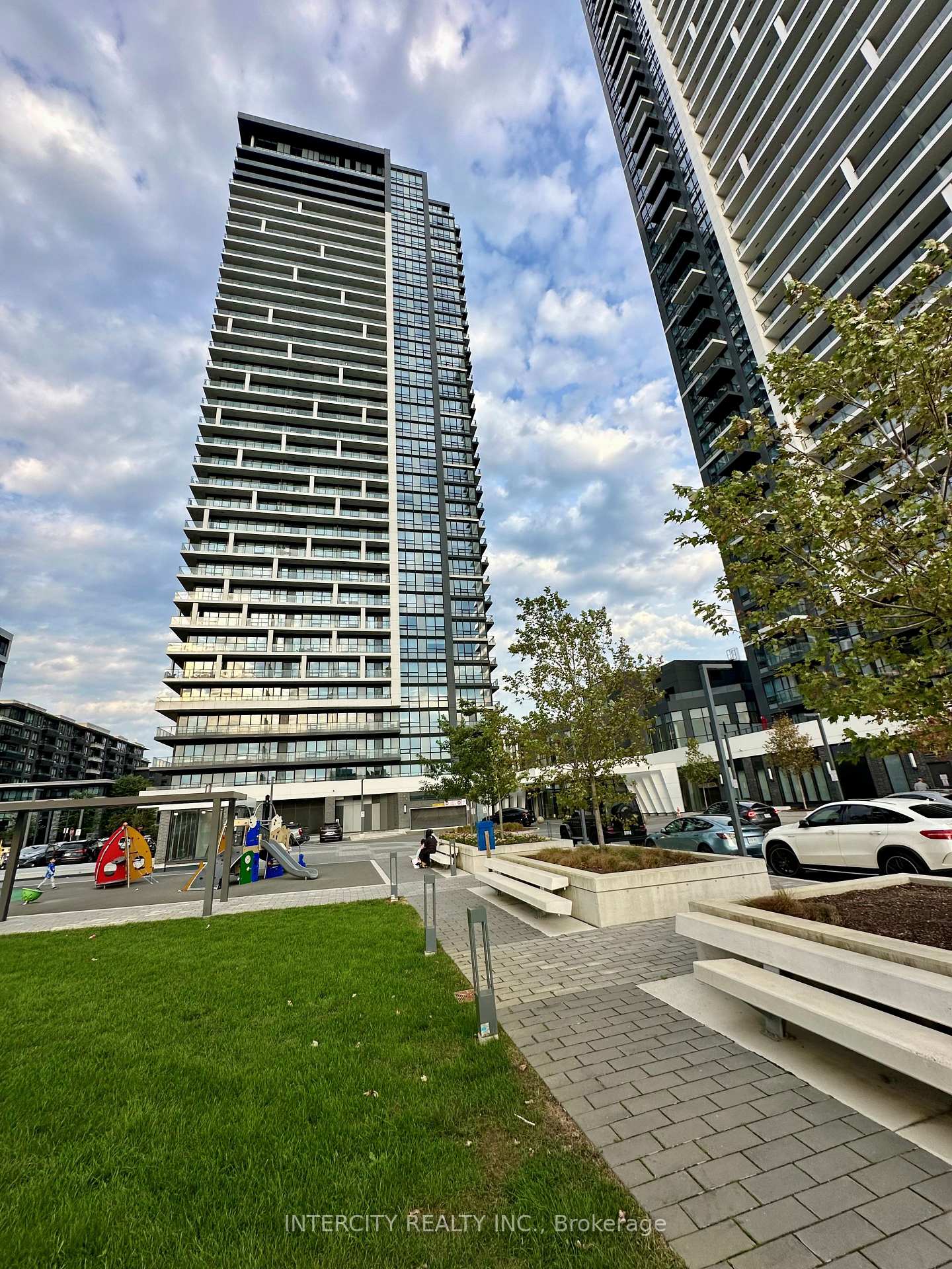 18-water-walk-drive-markham-ontario-n12351357