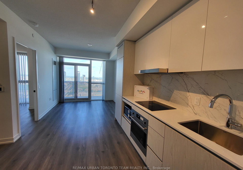 28-interchange-way-vaughan-ontario-n12351910
