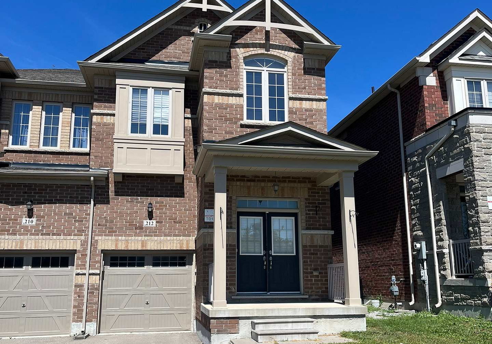 212-roy-harper-avenue-aurora-ontario-n12351923