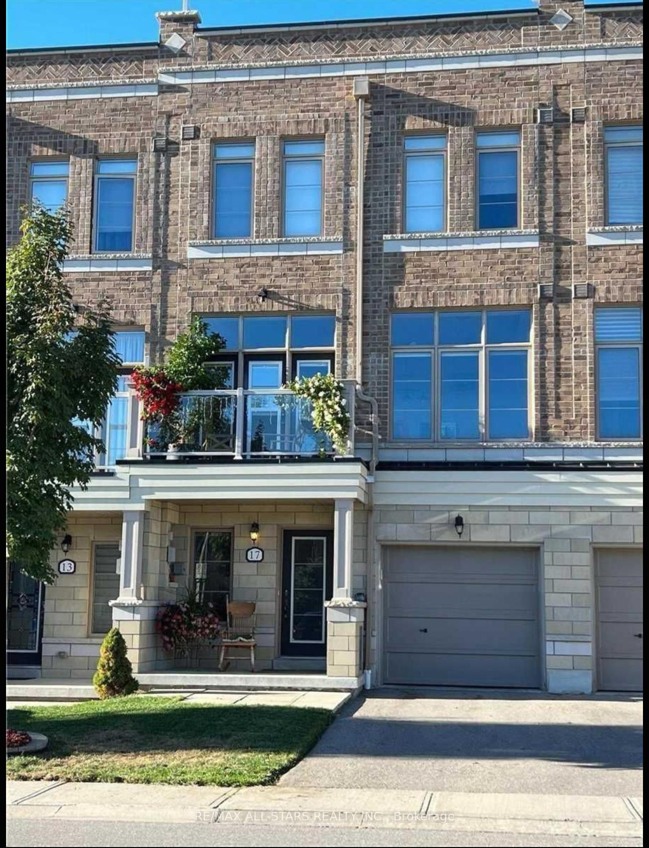 17-cornerbank-crescent-whitchurch-stouffville-ontario-n12352055