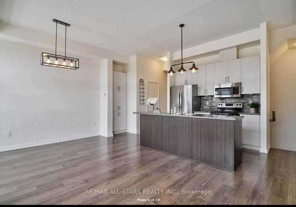 17-cornerbank-crescent-whitchurch-stouffville-ontario-n12352055
