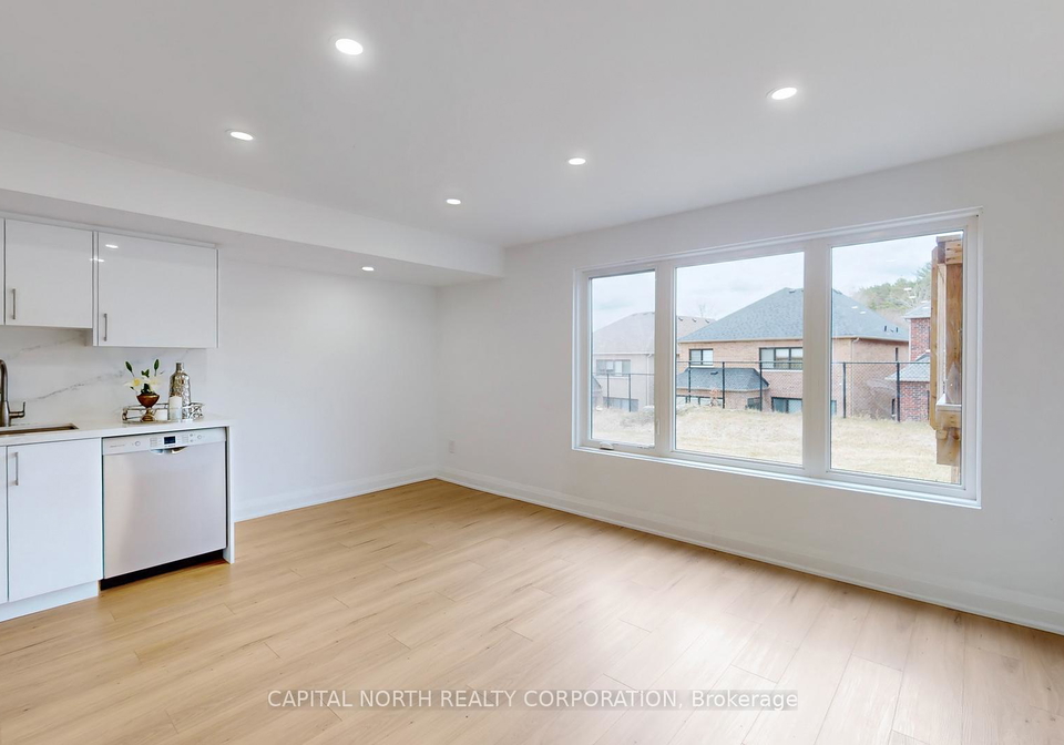 126-meadow-vista-crescent-east-gwillimbury-ontario-n12352311