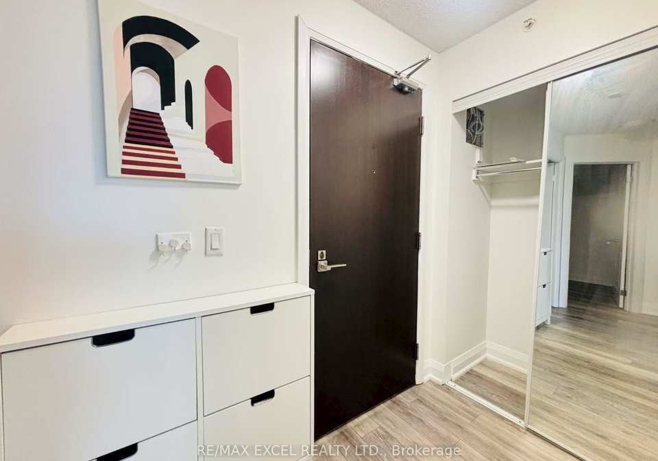 372-hwy-7-road-e-richmond-hill-ontario-n12353258