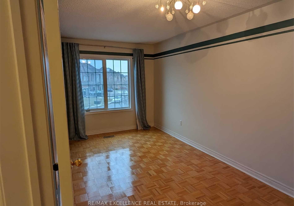 43-foxchase-avenue-vaughan-ontario-n12353485