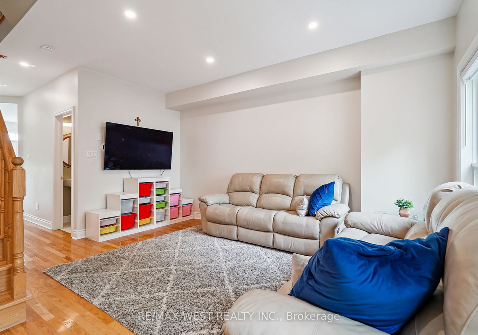 10-loring-doolittle-court-aurora-ontario-n12353621