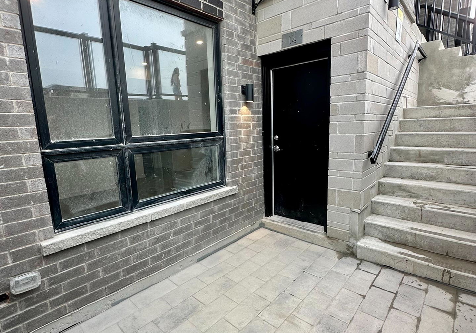 11-lytham-green-circle-newmarket-ontario-n12353935