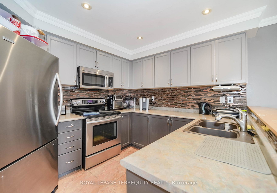 9027-yonge-street-richmond-hill-ontario-n12354318