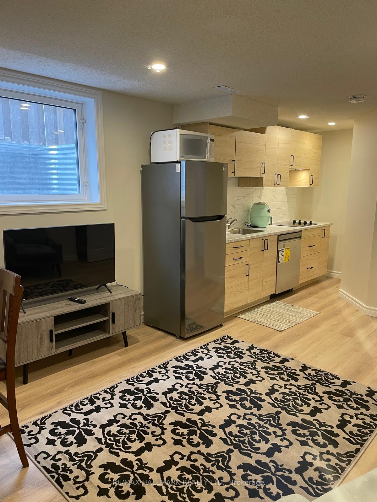 37-crystal-drive-richmond-hill-ontario-n12354390