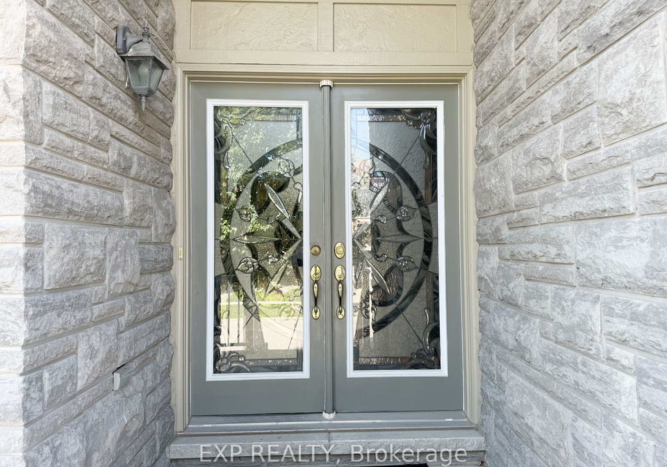 98-fred-mclaren-boulevard-markham-ontario-n12354446