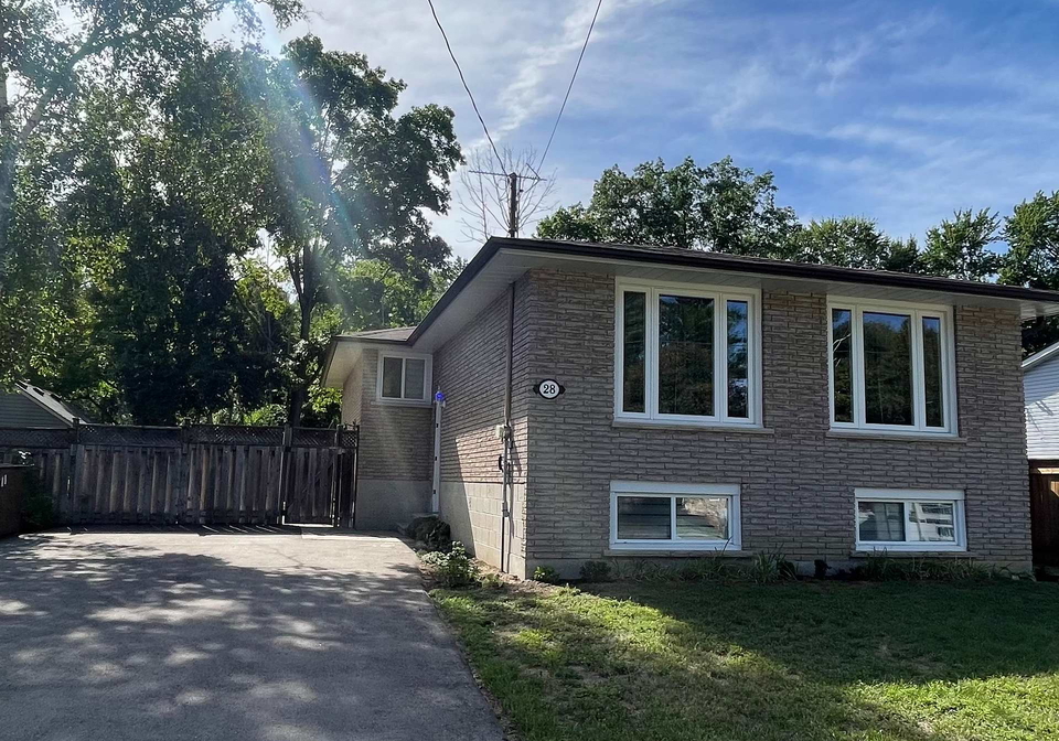 28-pleasant-avenue-east-gwillimbury-ontario-n12354483