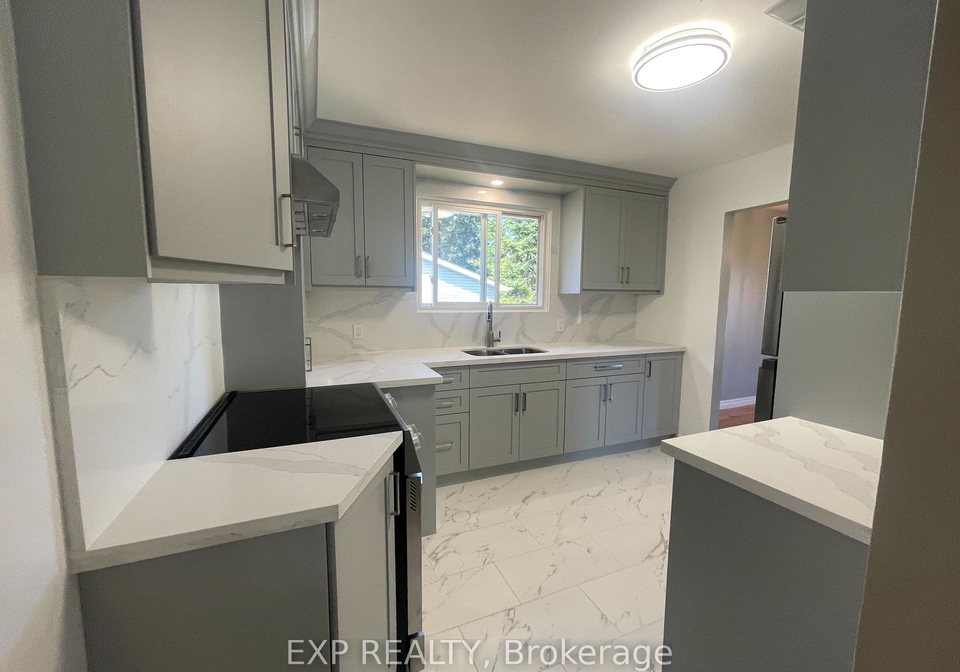 28-pleasant-avenue-east-gwillimbury-ontario-n12354483