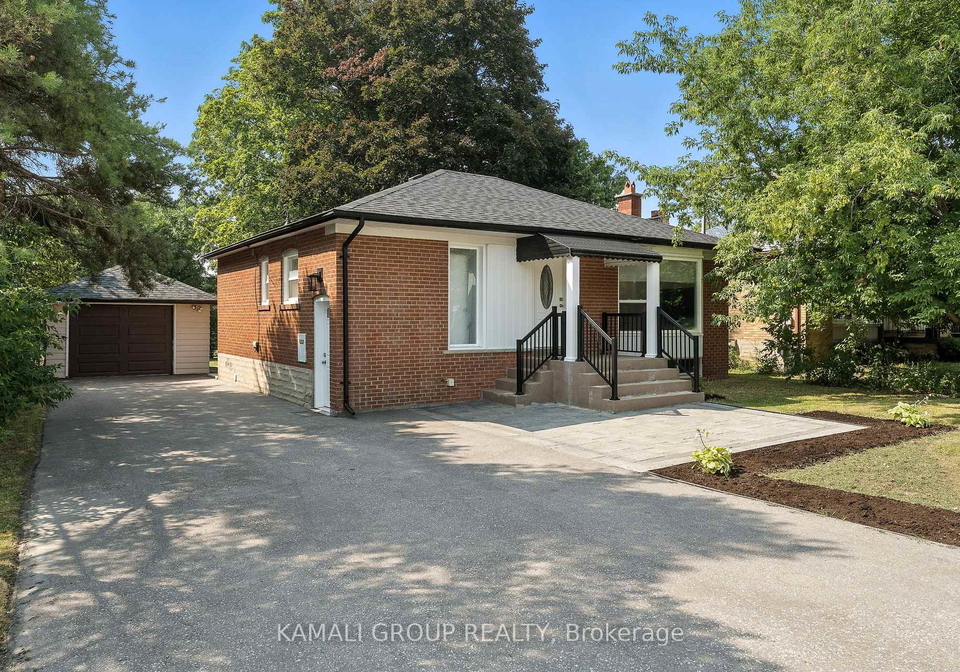 162-queen-street-newmarket-ontario-n12354541