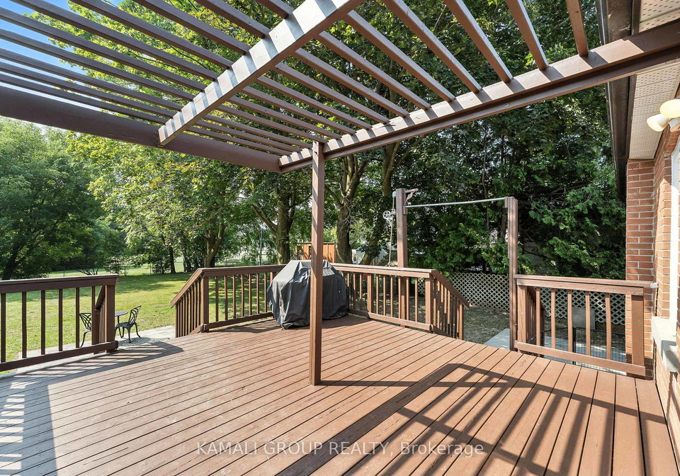 162-queen-street-newmarket-ontario-n12354541