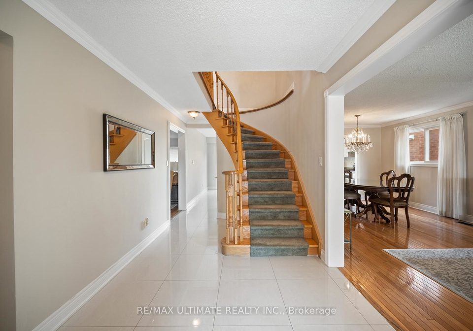 210-ridgefield-crescent-vaughan-ontario-n12355431