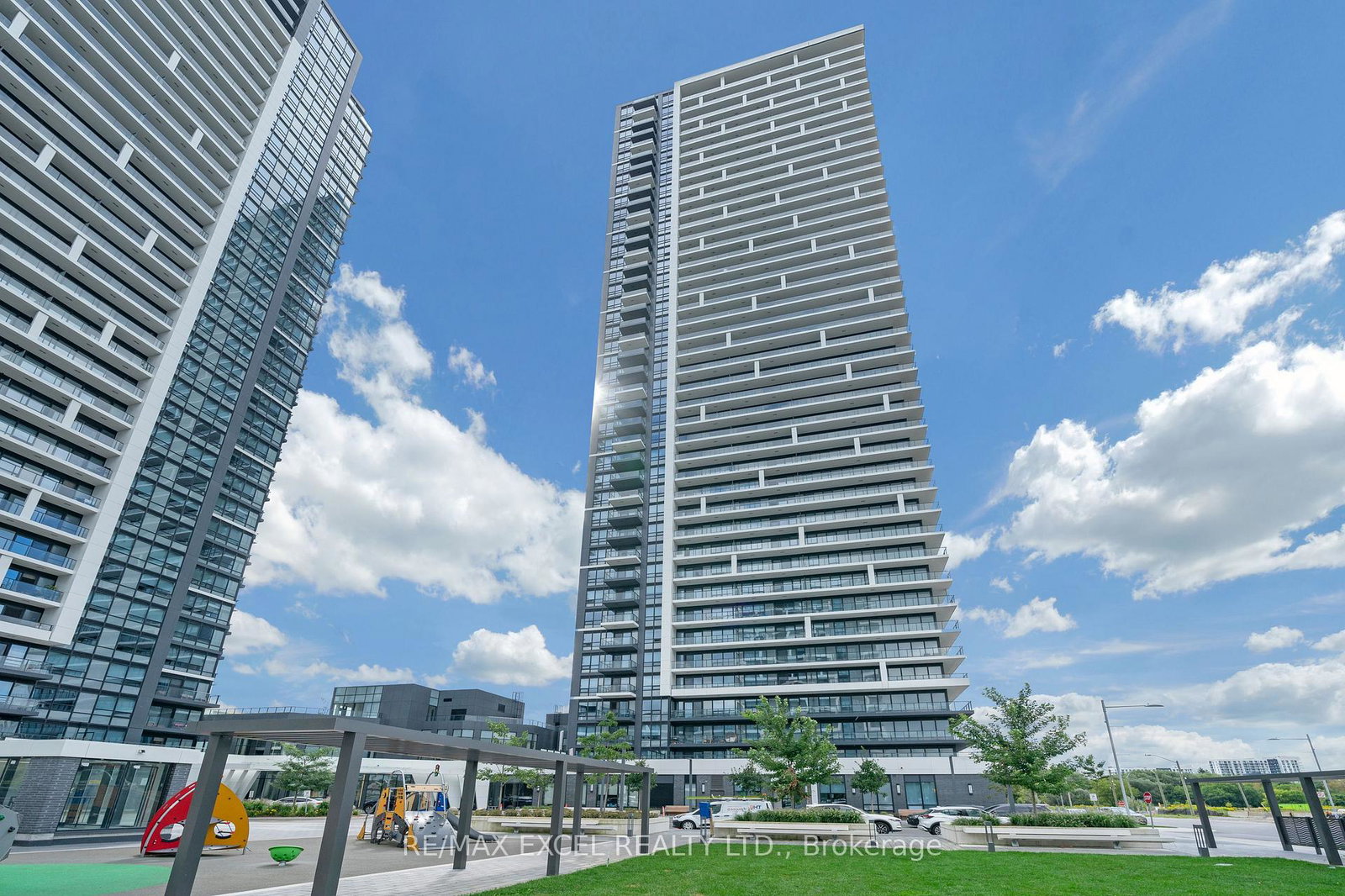 8-water-walk-drive-markham-ontario-n12356427