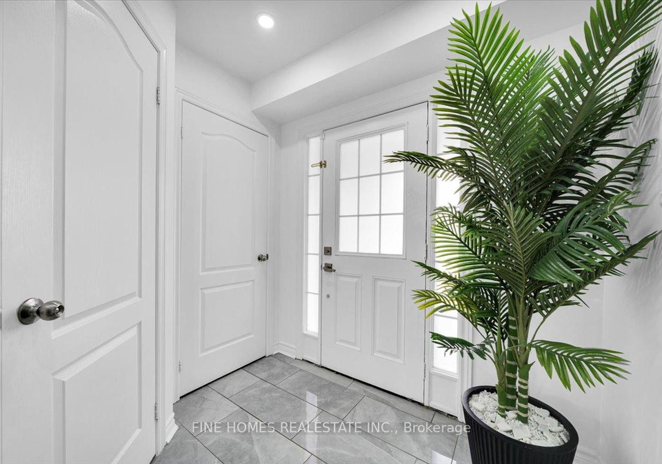 115-meadowhawk-trail-bradford-west-gwillimbury-ontario-n12356869