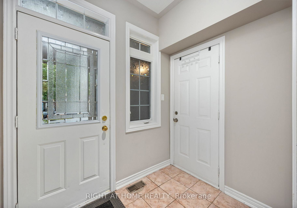 4-zola-gate-vaughan-ontario-n12356872