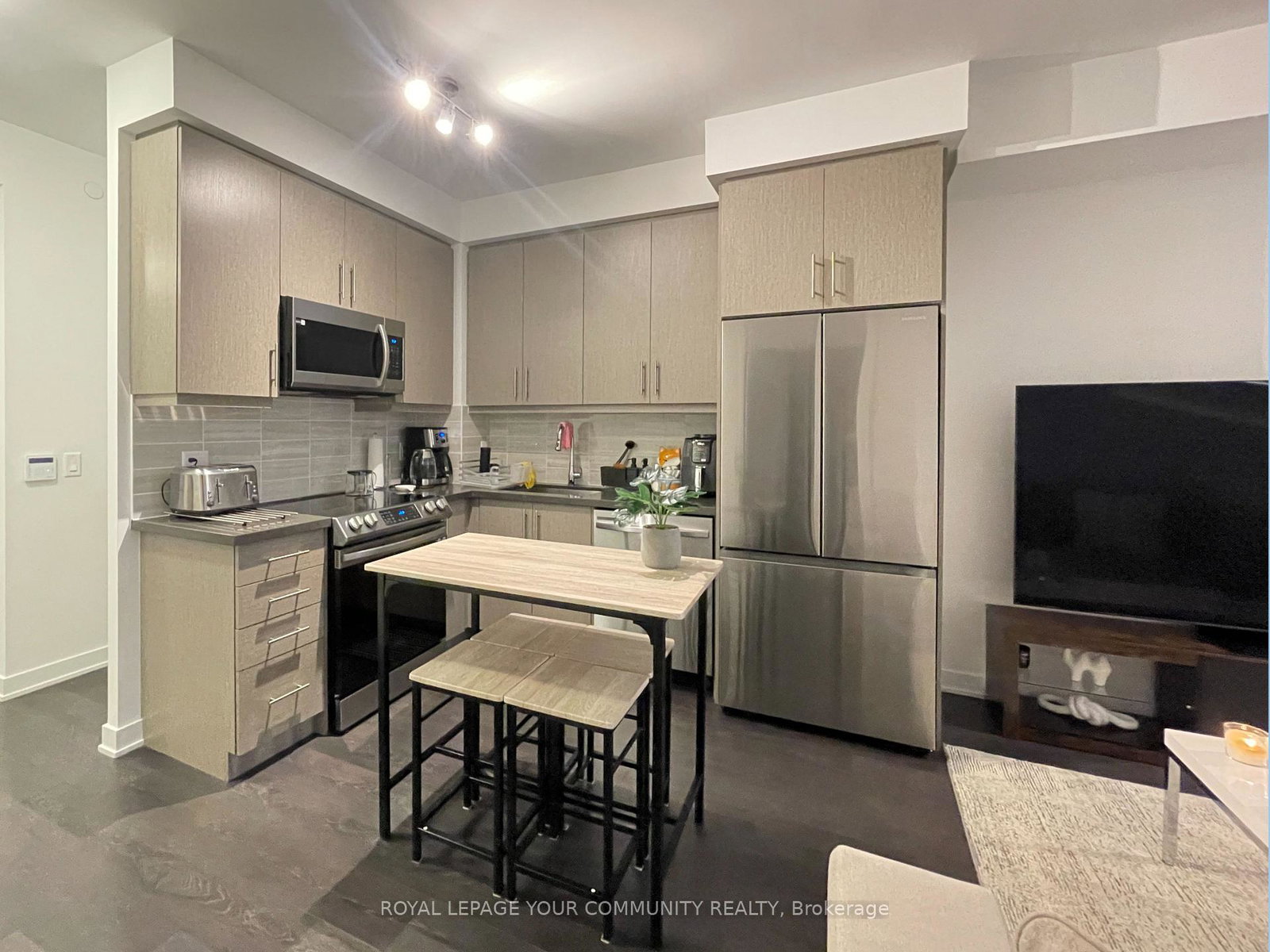 105-oneida-crescent-richmond-hill-ontario-n12357124