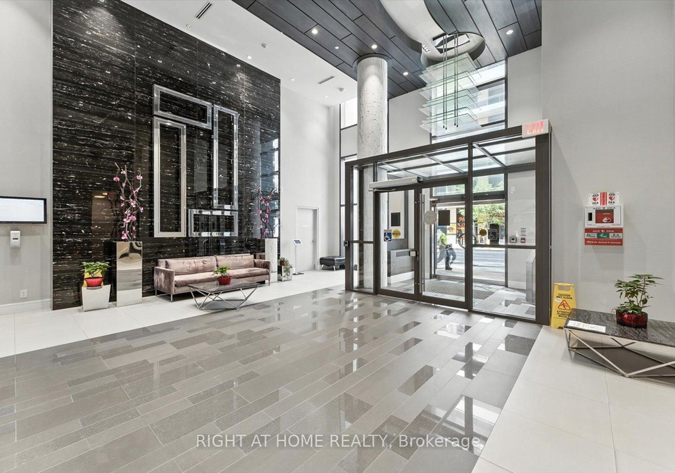 9199-yonge-street-richmond-hill-ontario-n12358354