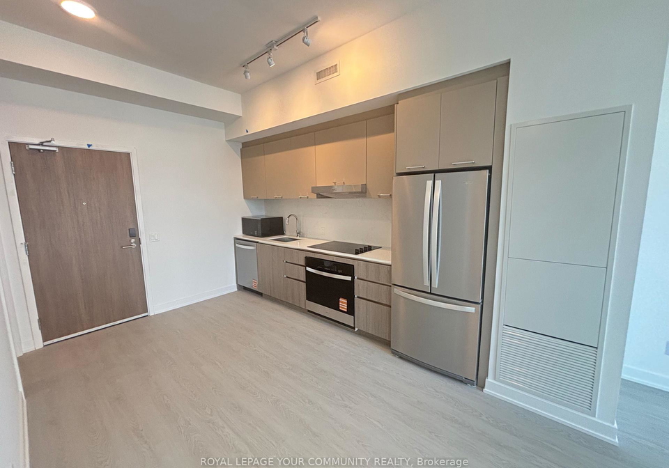 8188-yonge-street-vaughan-ontario-n12359340