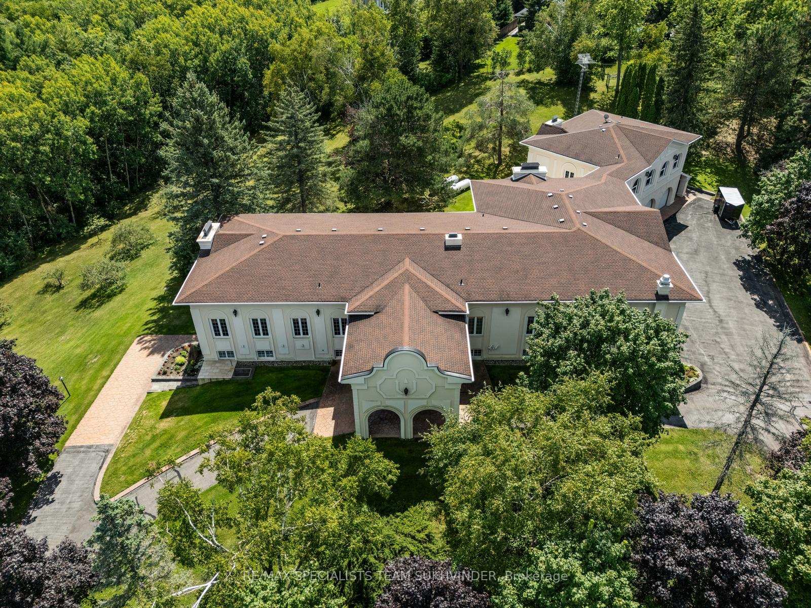 409-dearbourne-avenue-king-ontario-n12359474