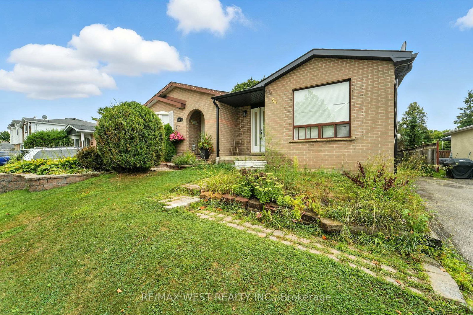 34-stewart-avenue-new-tecumseth-ontario-n12359614