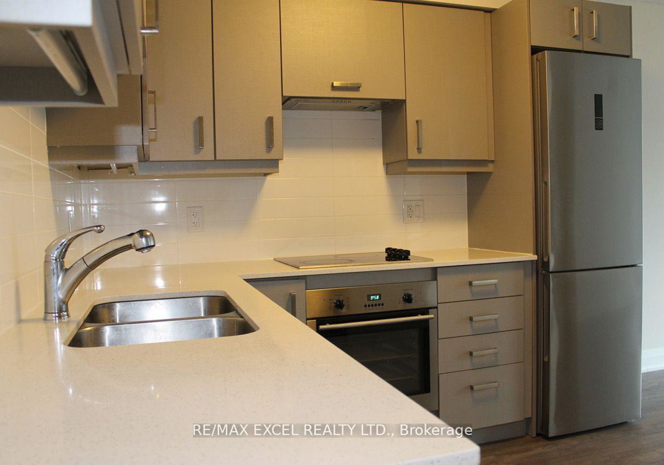 18-uptown-drive-markham-ontario-n12361093