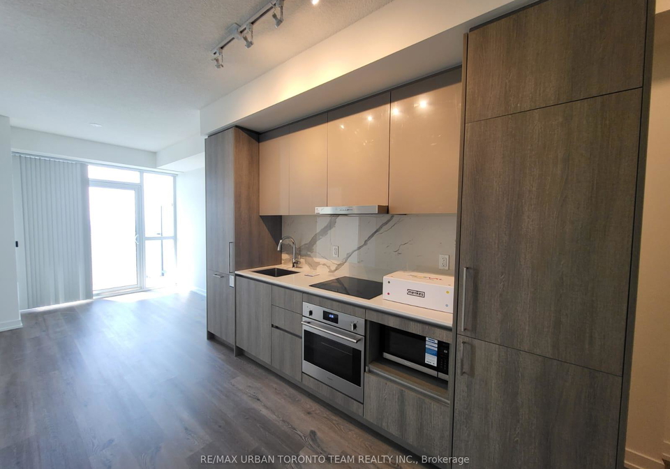225-commerce-street-vaughan-ontario-n12361336