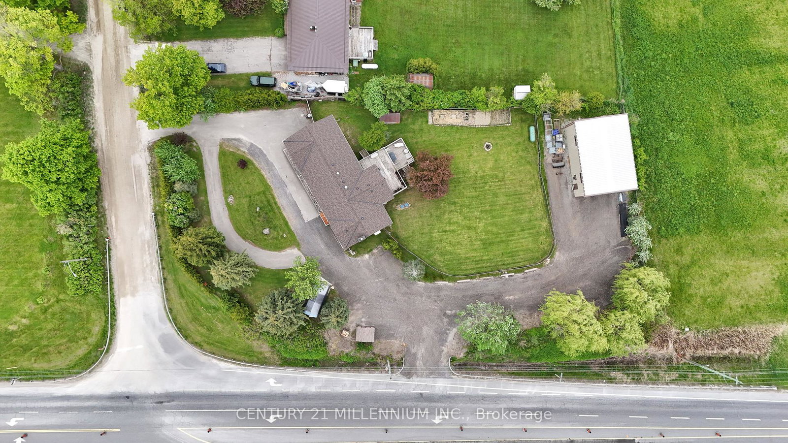 5995-17th-side-road-king-ontario-n12361586