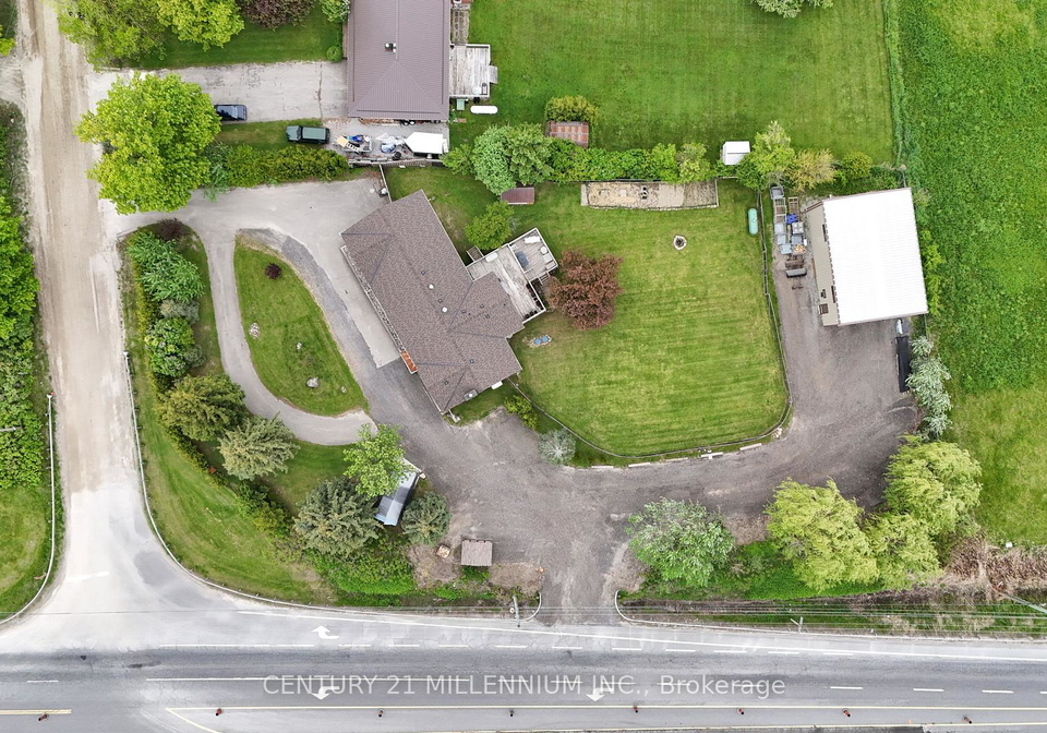 5995-17th-side-road-king-ontario-n12361586