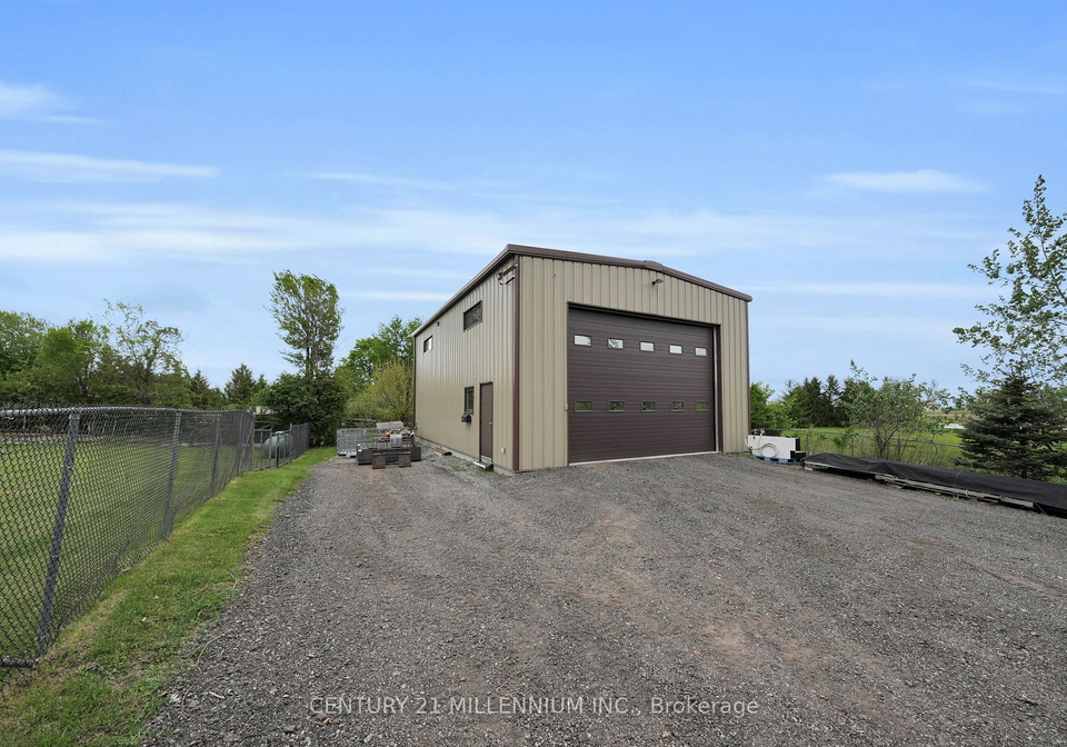 5995-17th-side-road-king-ontario-n12361586