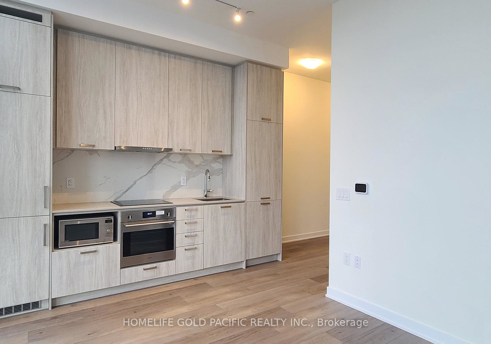 10-honeycrisp-crescent-vaughan-ontario-n12361660