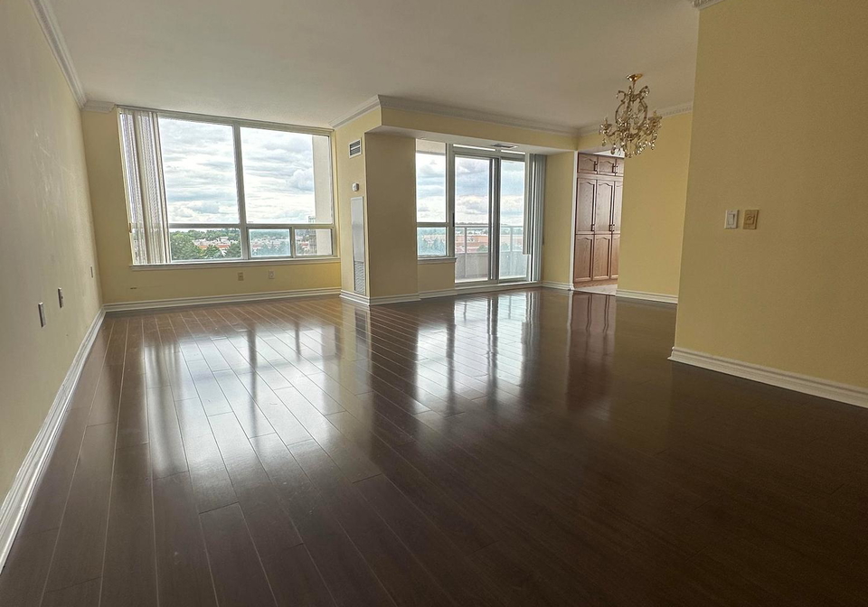 9017-leslie-street-richmond-hill-ontario-n12362372