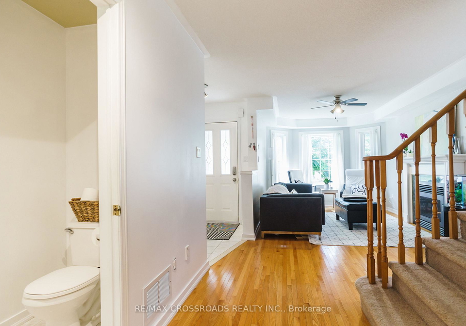 619-walpole-crescent-newmarket-ontario-n12364054