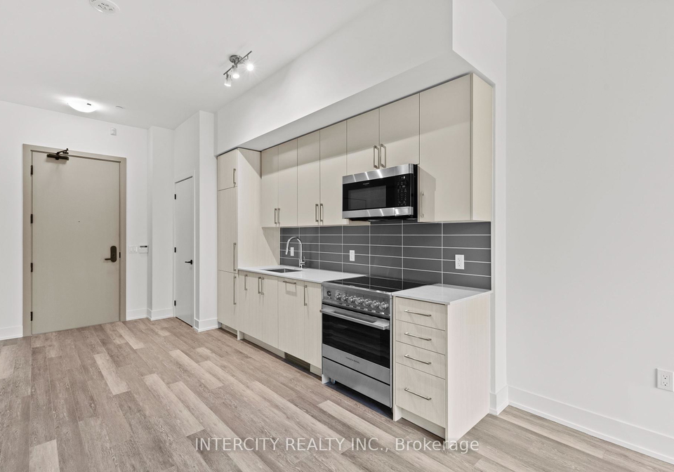 2075-road-king-ontario-n12365182