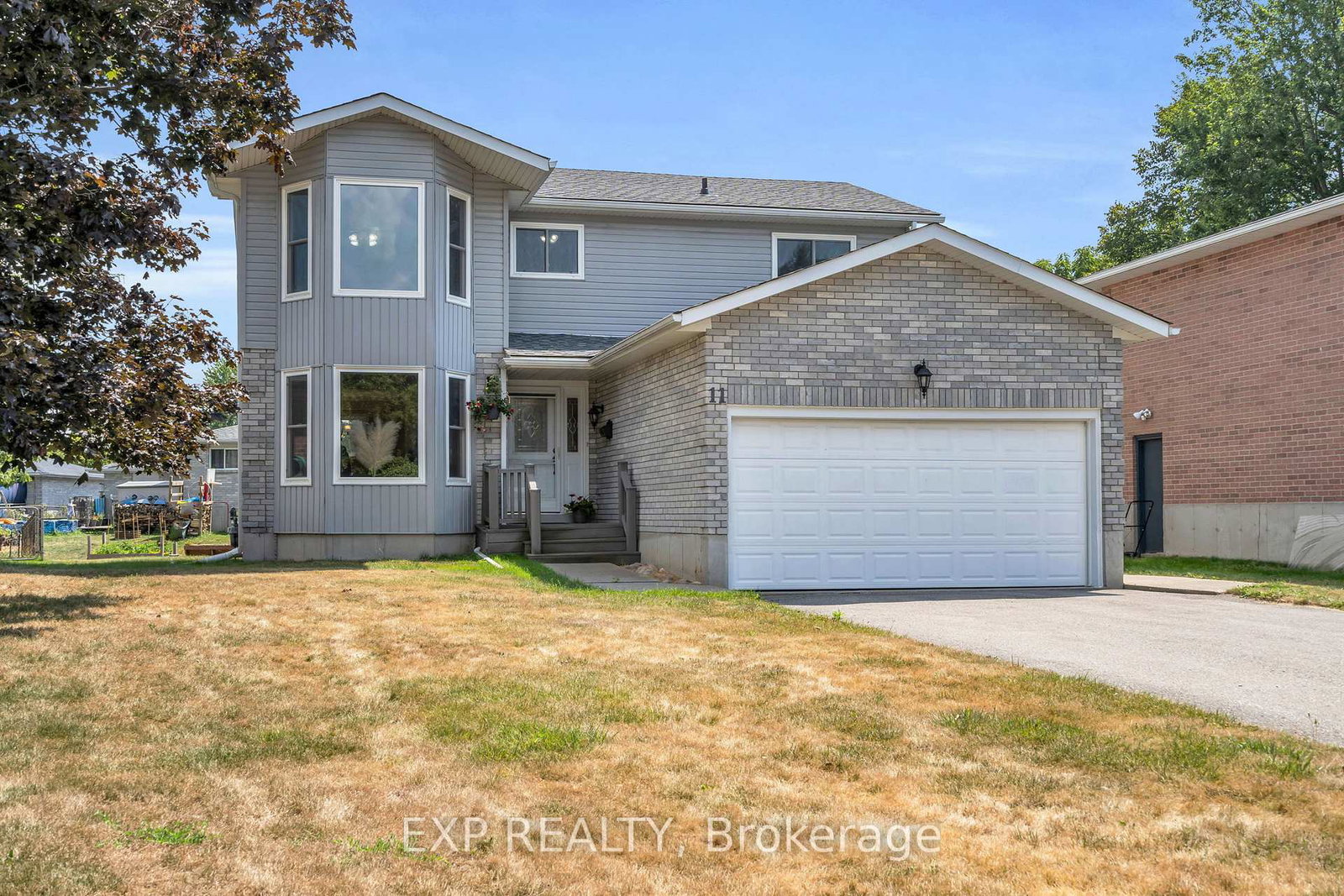 11-justin-court-georgina-ontario-n12367069