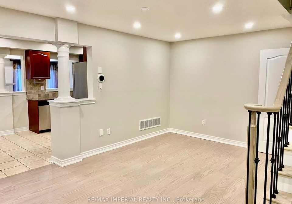 48-four-seasons-crescent-east-gwillimbury-ontario-n12367758