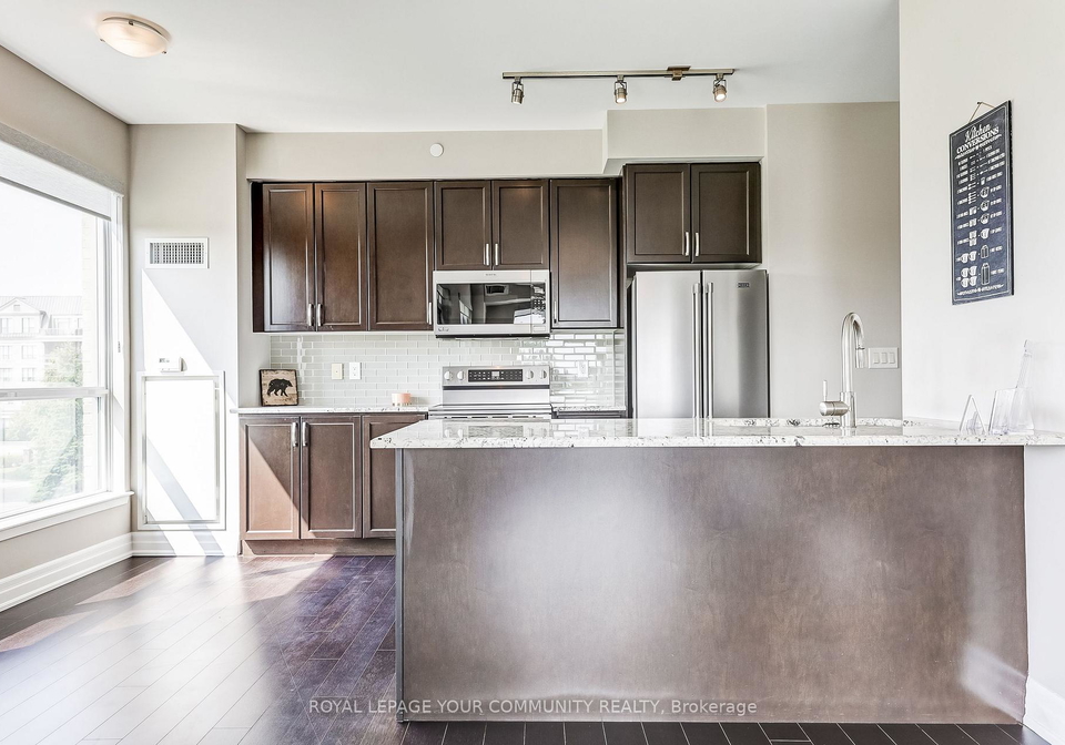 111-civic-square-gate-aurora-ontario-n12367817