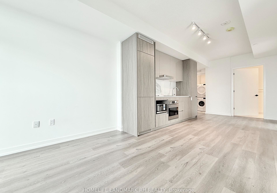 28-interchange-way-vaughan-ontario-n12368269