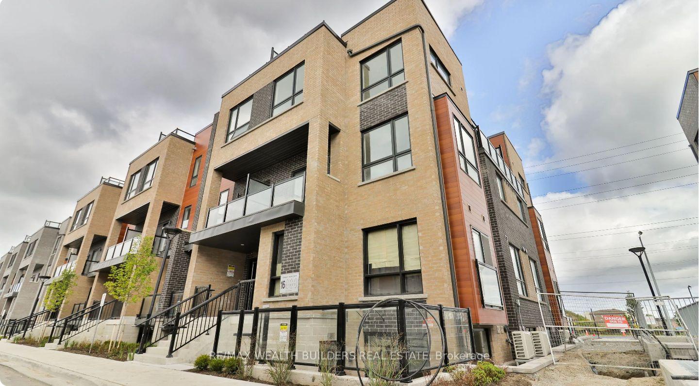 1lytham-green-circle-newmarket-ontario-n12369283